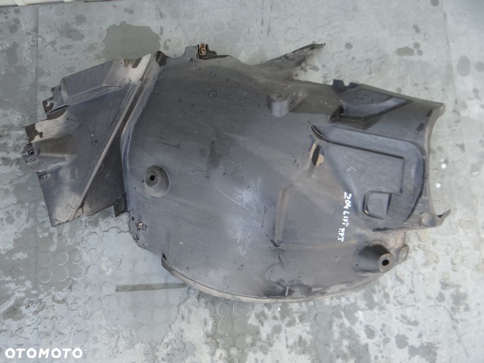 Mercedes C W204 Lift Nadkole prawe prawy przod 2046984030