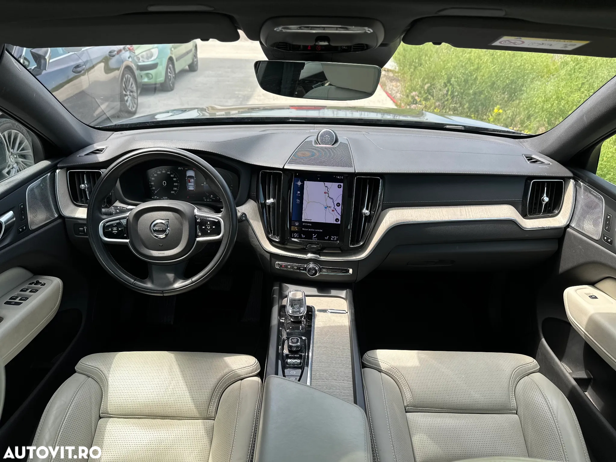 Volvo XC 60 T6 AWD Recharge Geartronic Inscription - 14
