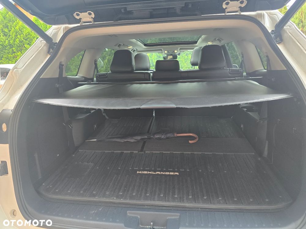 Toyota Highlander 2.5 Hybrid Executive Style - 16