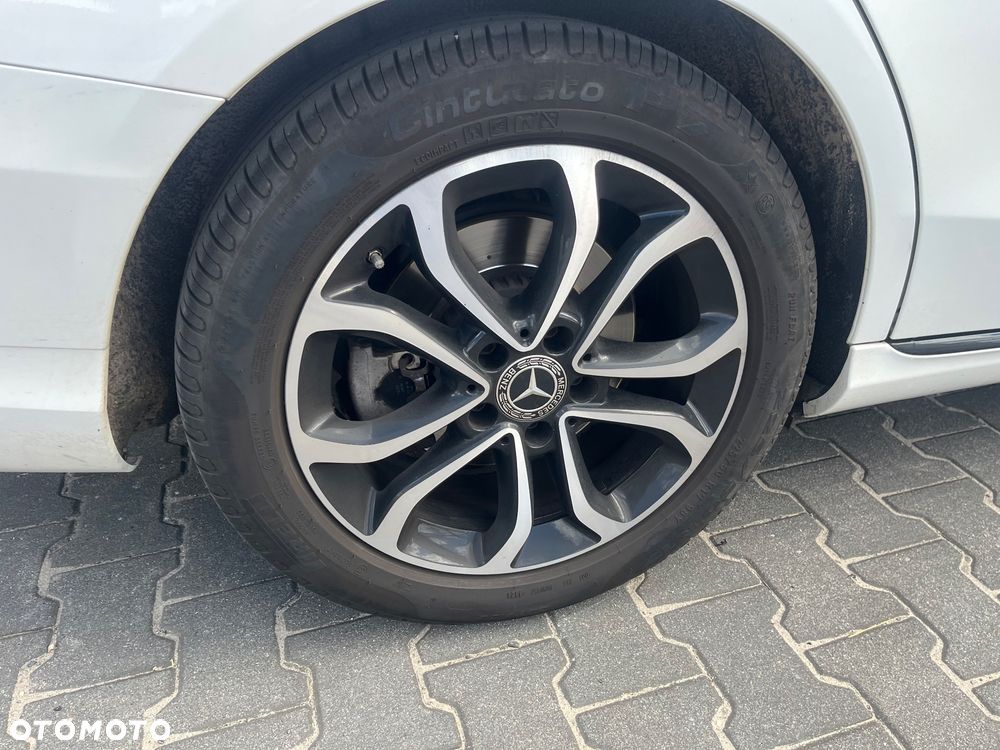 Mercedes-Benz Klasa C 220 d 9G-TRONIC Night Edition - 18