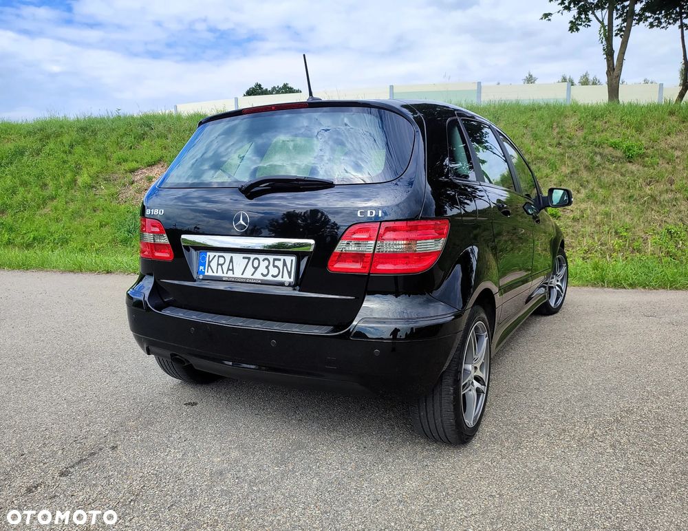 Mercedes-Benz Klasa B 180 CDI - 14