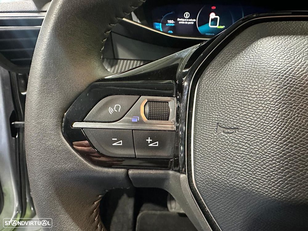 Peugeot e-208 50 kWh Active Pack - 37