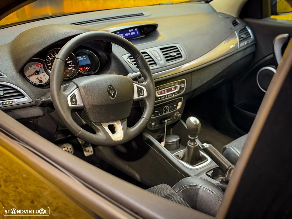 Renault Mégane Coupe 1.5 dCi GT Line SS - 32