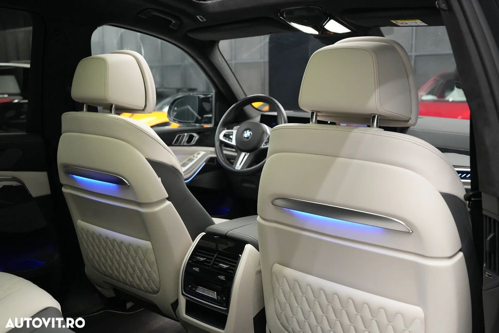 BMW X7 M60i xDrive AT MHEV - 40