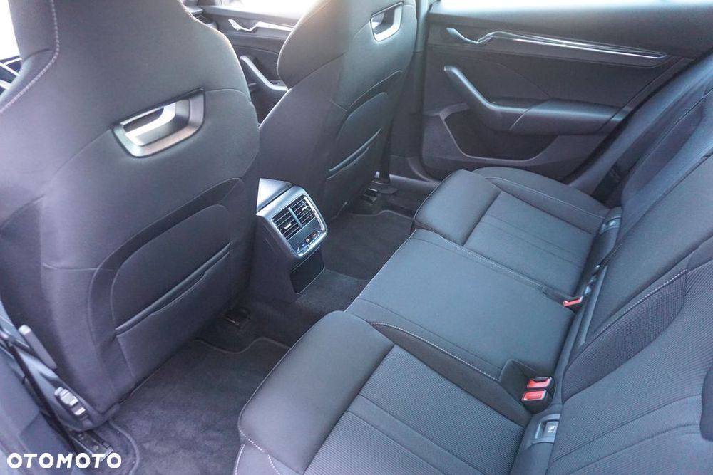 Skoda Octavia 2.0 TDI Style DSG - 11