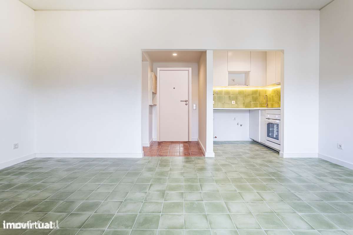 T1 acabado de reabilitar no Estoril - Grande imagem: 3/23