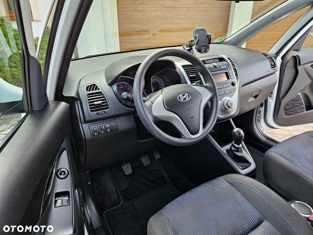 Hyundai ix20 - 16