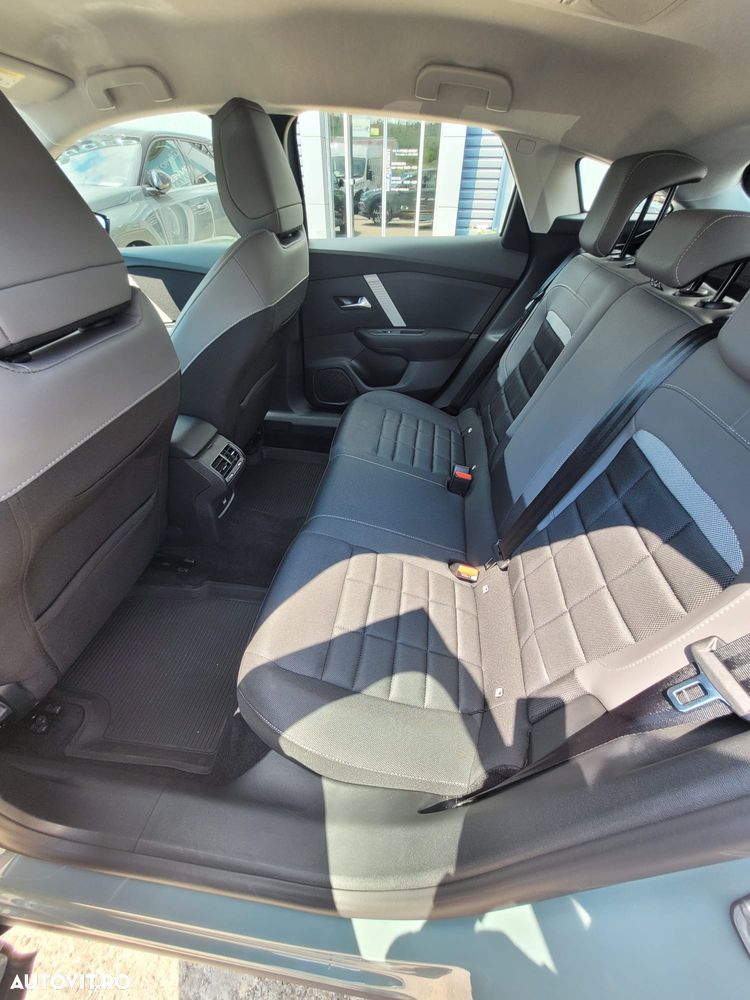 Citroën C4 1.2 eDCT6 MHEV PLUS - 13
