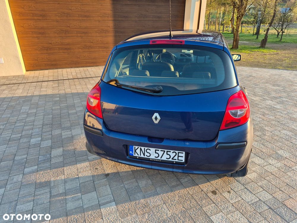 Renault Clio - 13