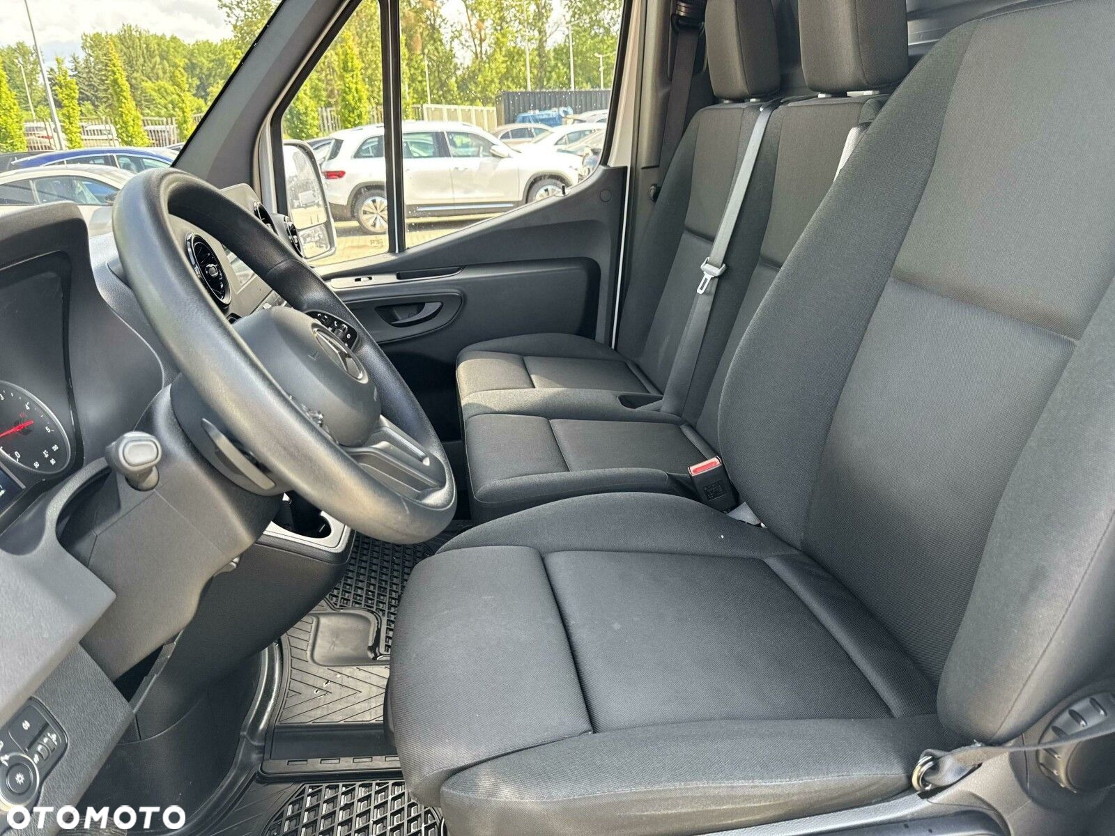 Mercedes-Benz Sprinter 317 CDI KA OM654 długi - 14