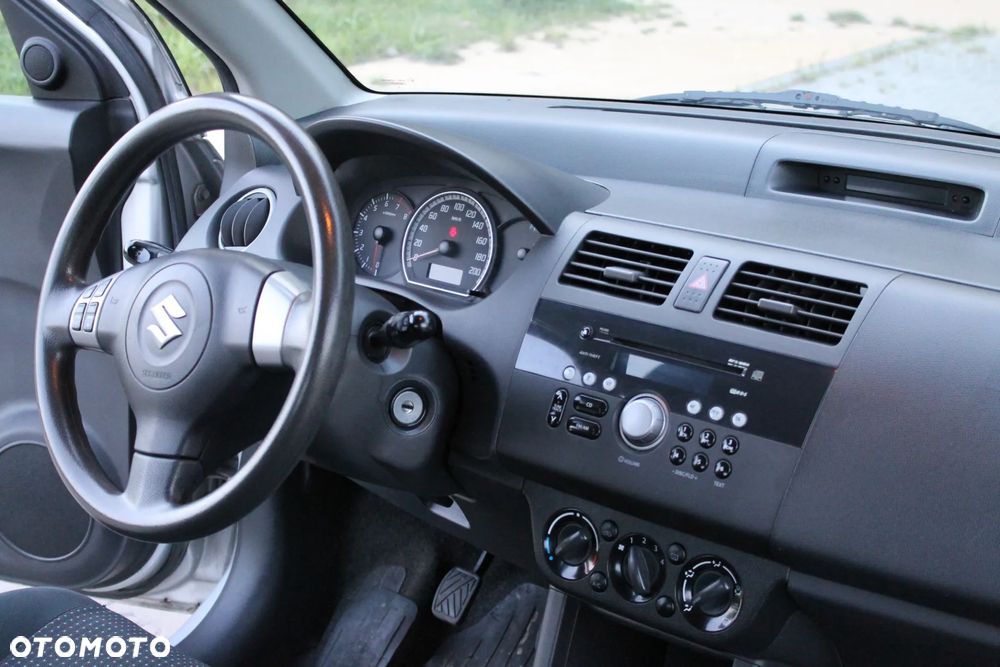 Suzuki Swift - 5