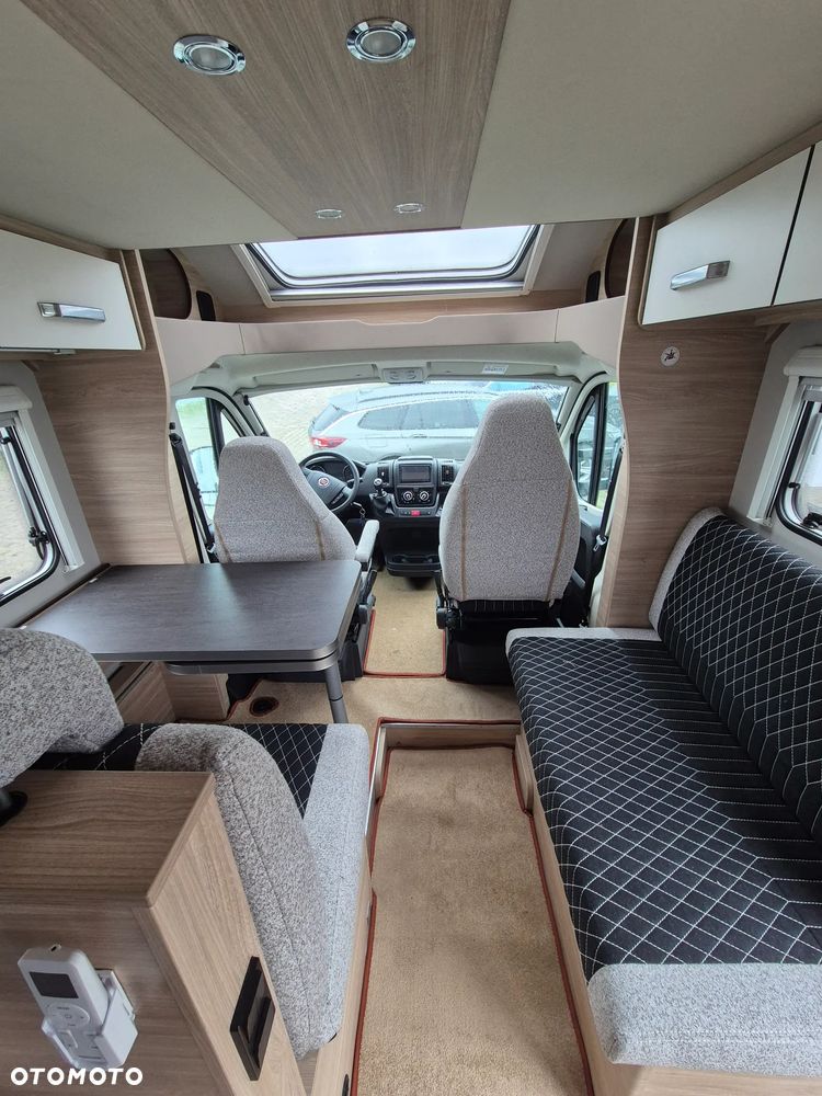 Weinsberg CaraSuite 650MF - 12