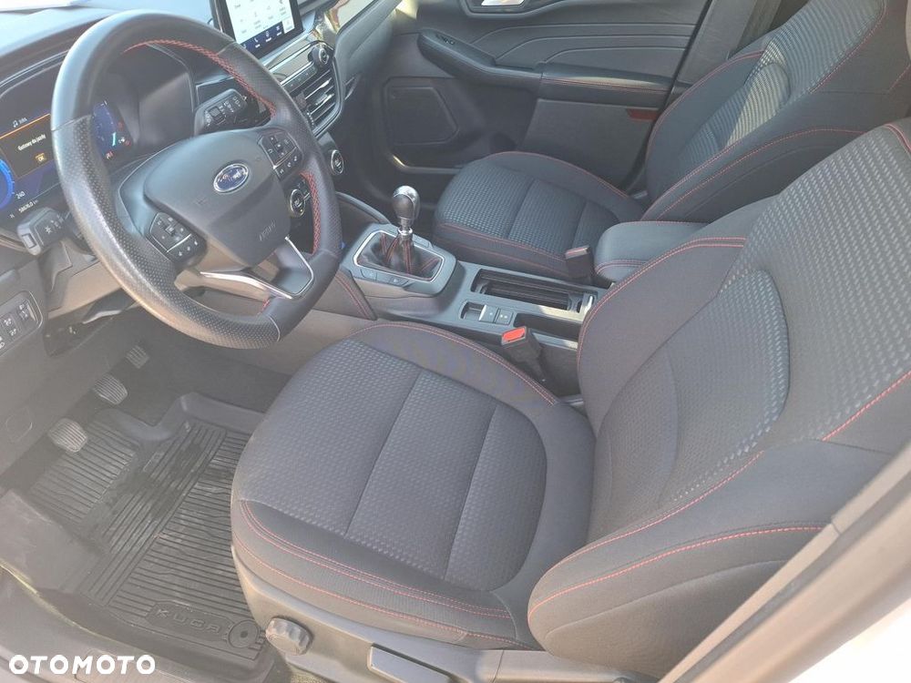 Ford Kuga - 16
