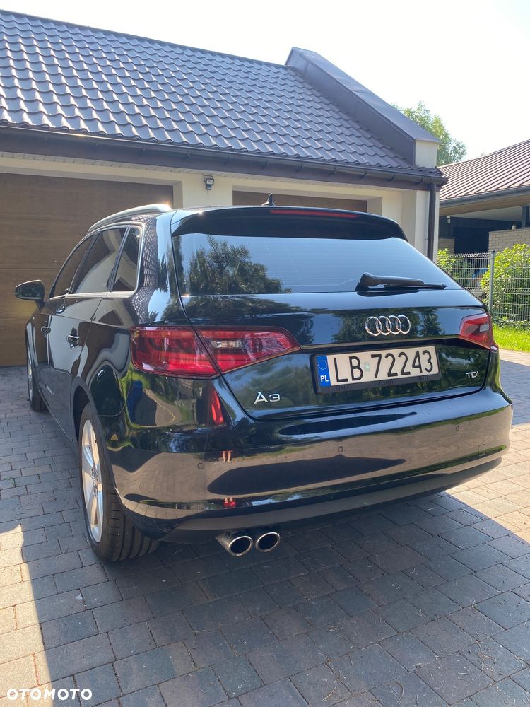 Audi A3 Sportback 2.0 TDI S line Sportpaket - 16