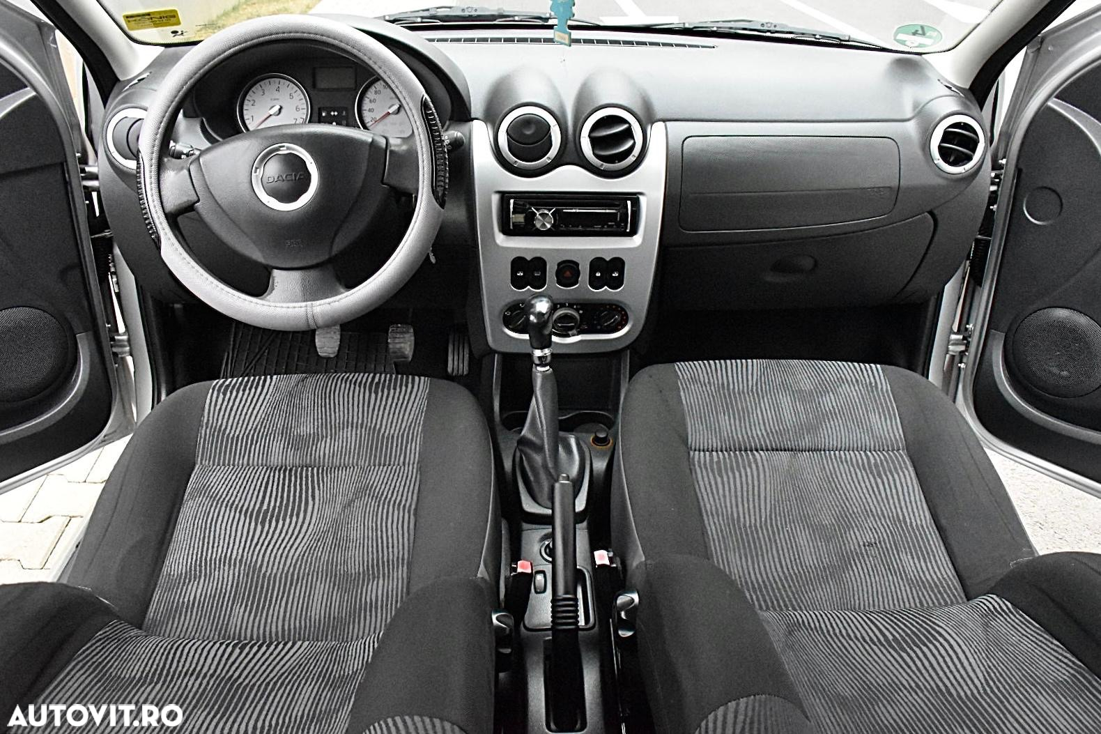 Dacia Logan MCV 1.6 Prestige - 14