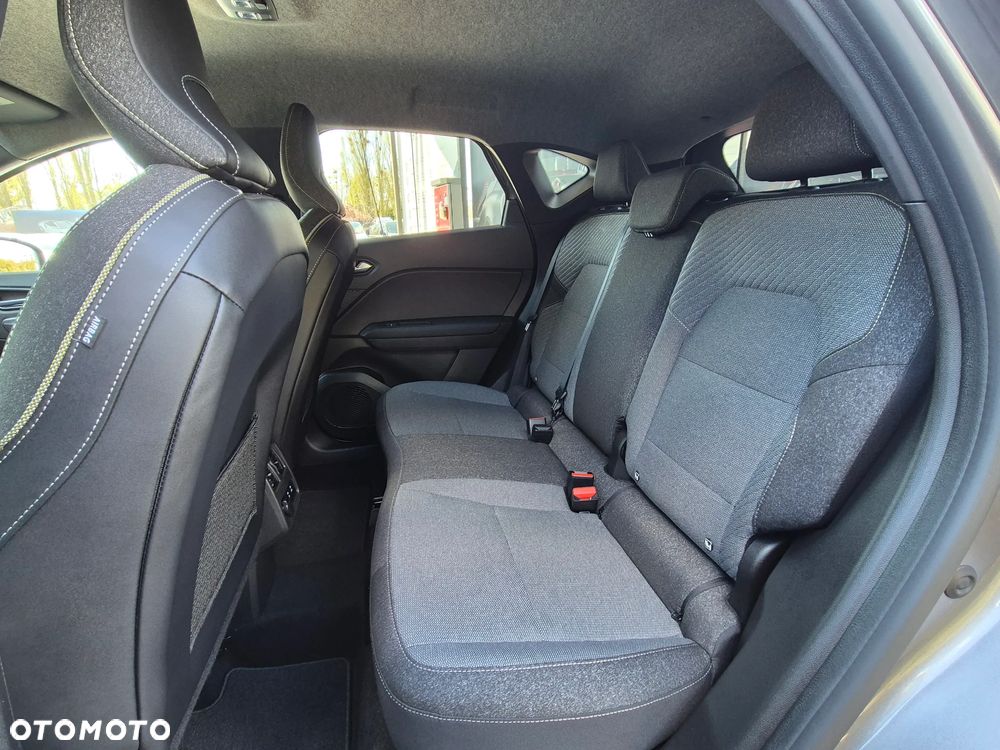 Renault Captur TCe Mild Hybrid 140 GPF TECHNO FAST TRACK - 27