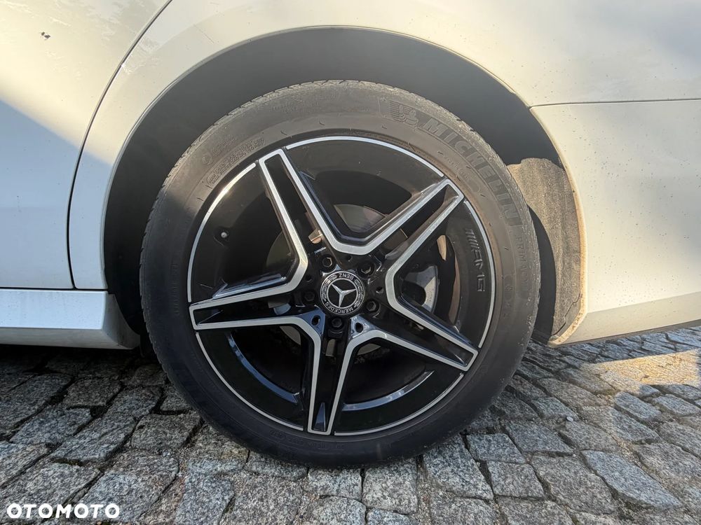 Mercedes-Benz Klasa E 220 d 4-Matic AMG - 15