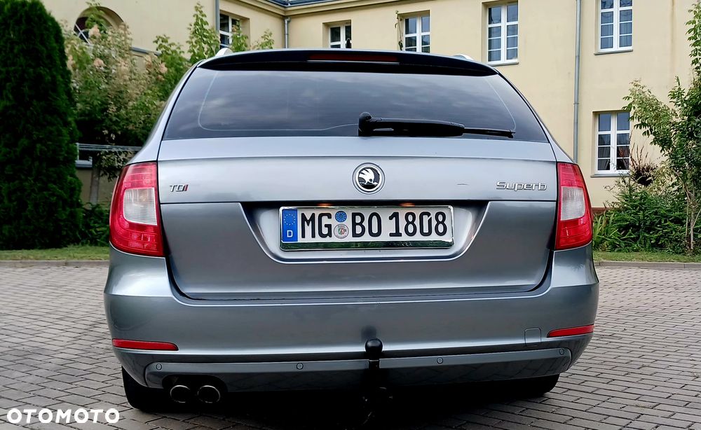 Skoda Superb 2.0 TDI DSG Ambition - 6