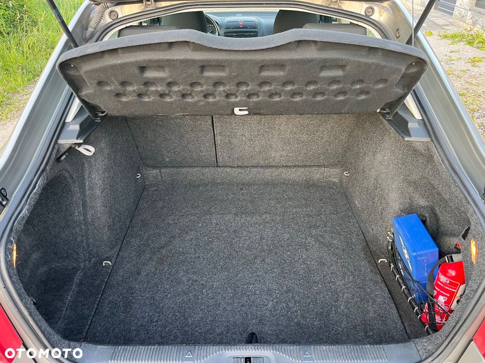 Skoda Octavia 1.6 Ambition - 10