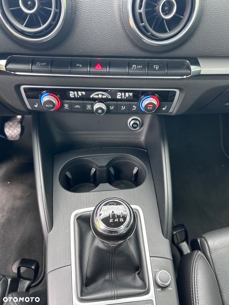 Audi A3 Sportback 1.6 TDI (clean diesel) Attraction - 11