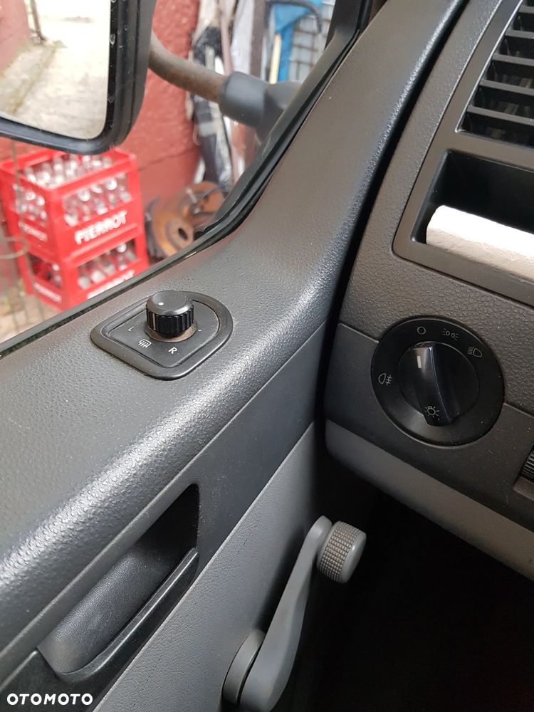 Volkswagen Transporter - 23