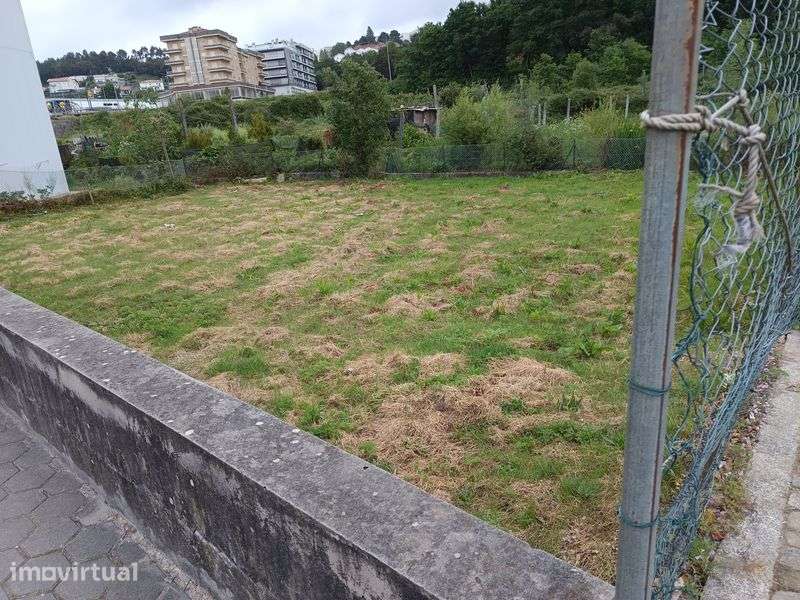 Terrenos Urbanos - Grande imagem: 4/5