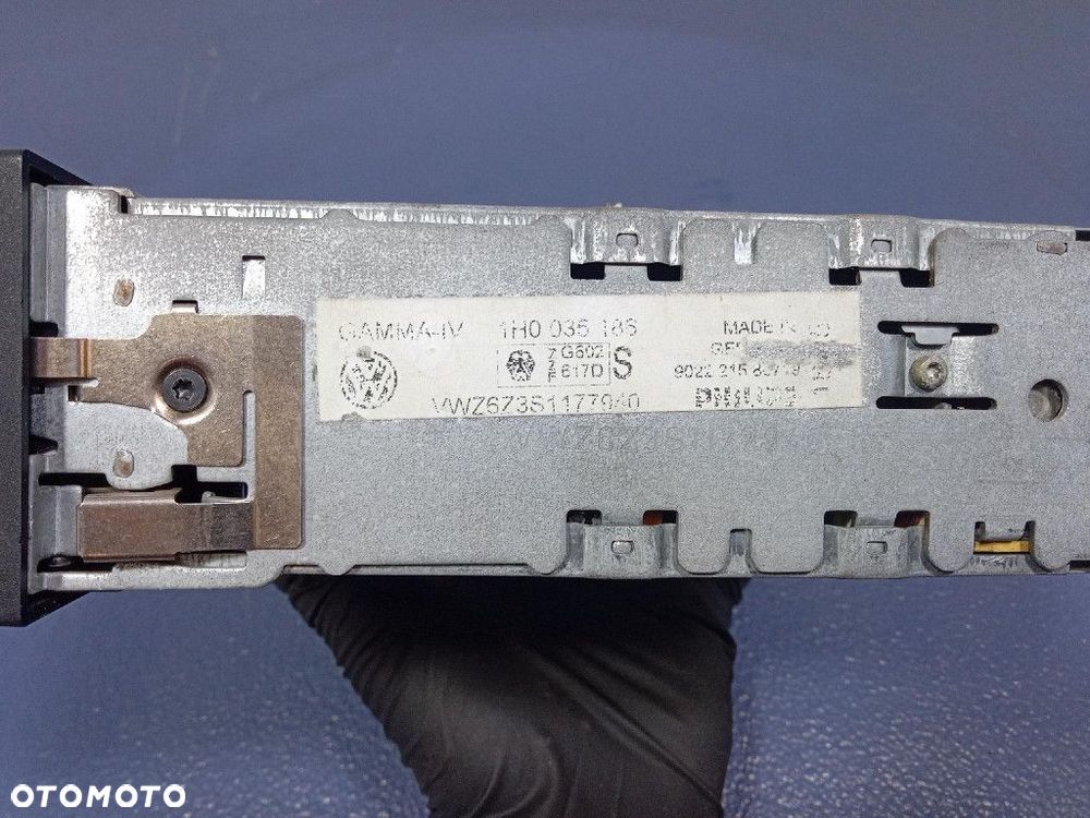 VW PASSAT B4 GOLF III RADIO FABRYCZNE KASETY GAMMA 1H0035186 - 7