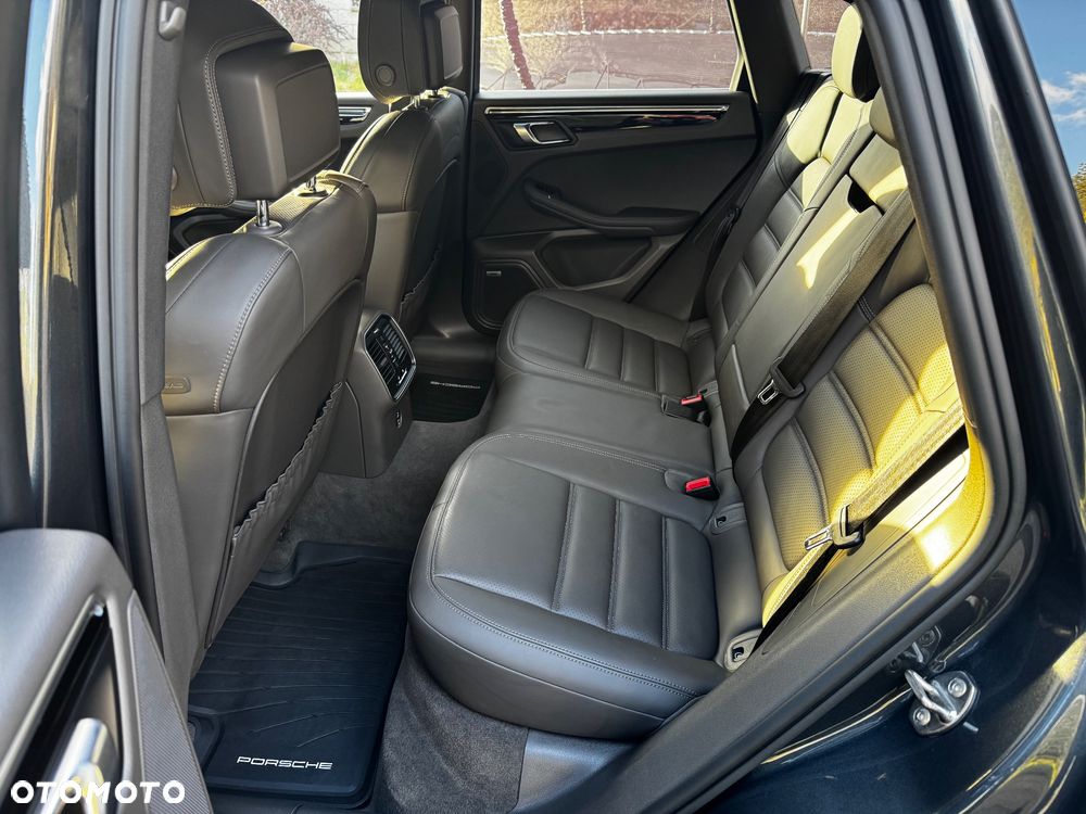 Porsche Macan S - 11
