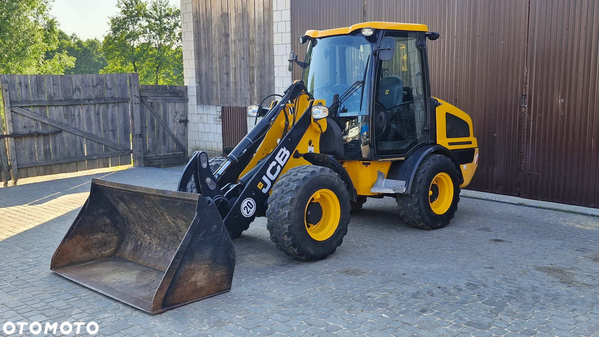 JCB 407 - 6