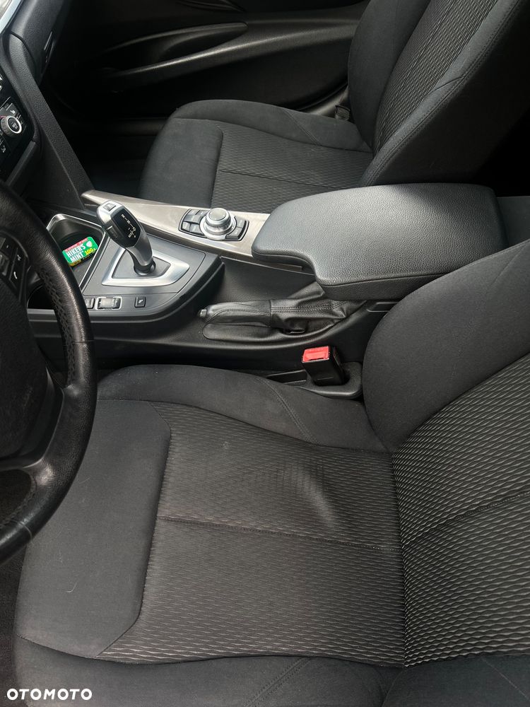BMW Seria 3 - 12