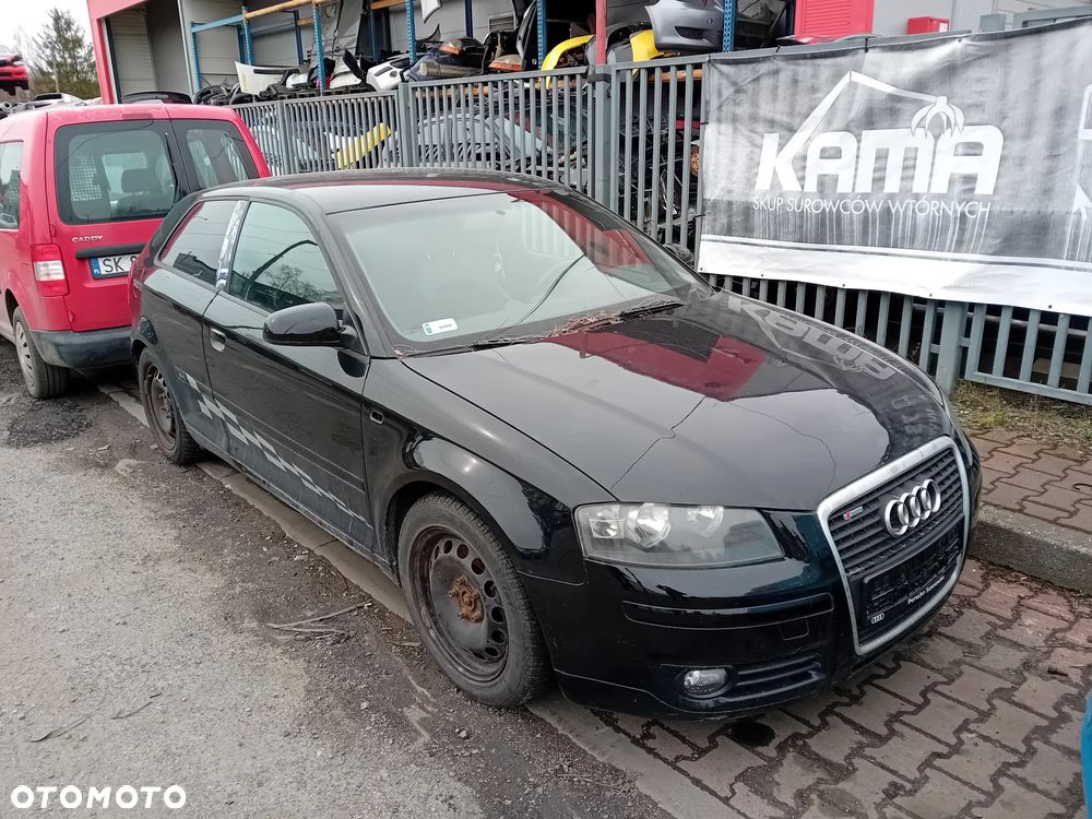 *AUDI A38P LIFT SLINE* Samochód na części - 1