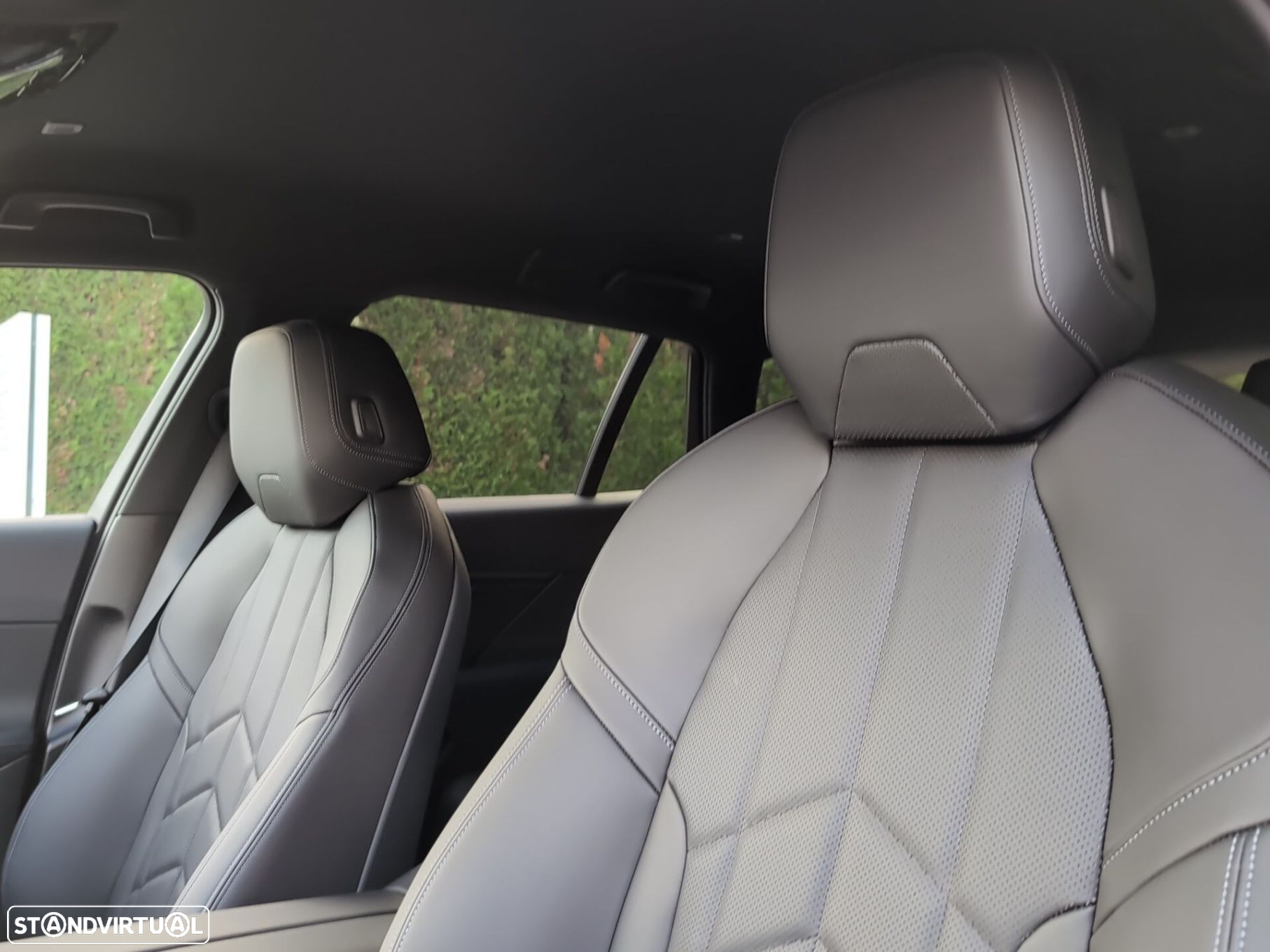 BMW 530 e Pack Desportivo M - 16