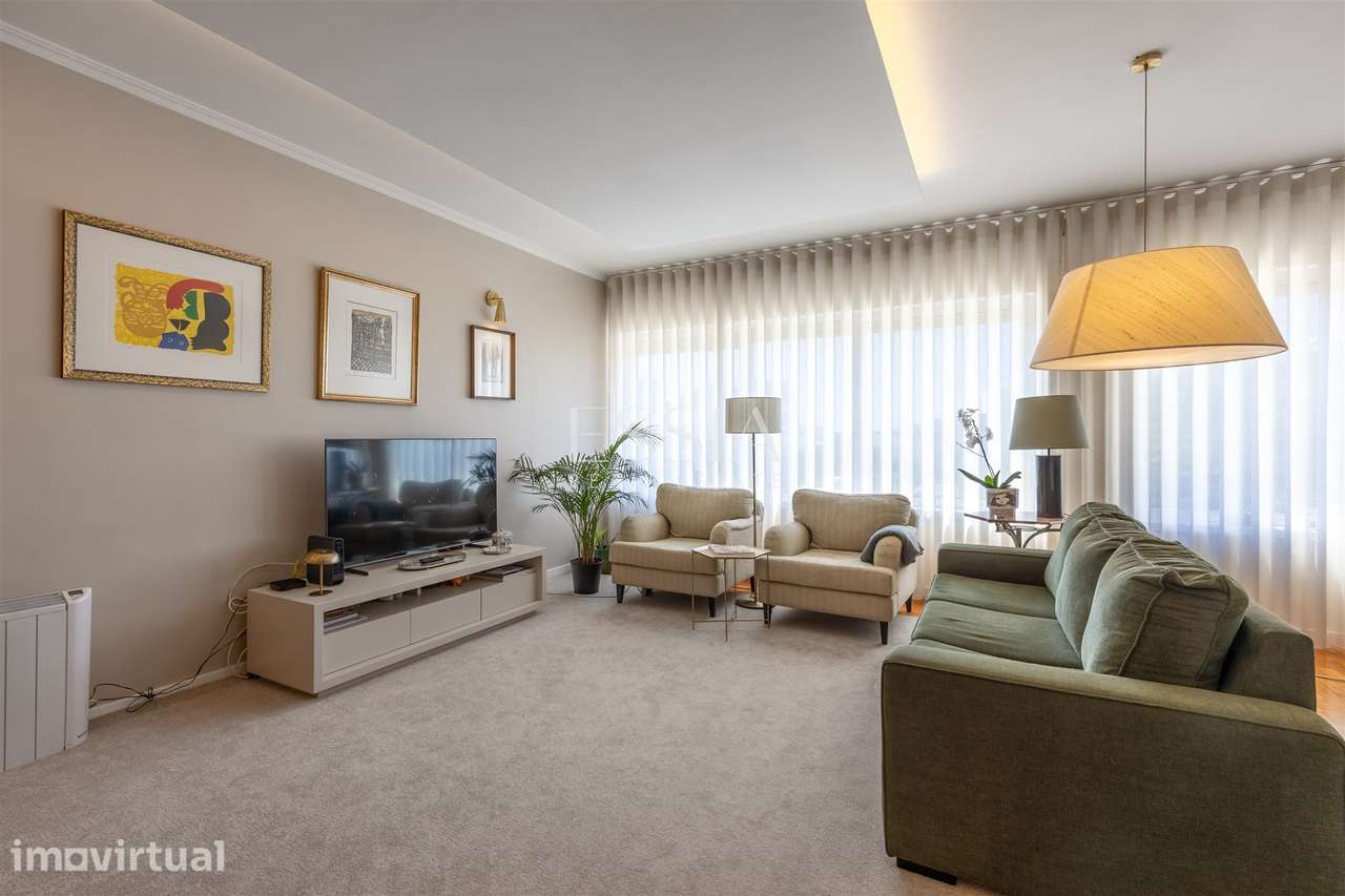 Apartamento T3 I Duplex I Remodelado Condomínio fechado Pinhais da Foz - Grande imagem: 2/24