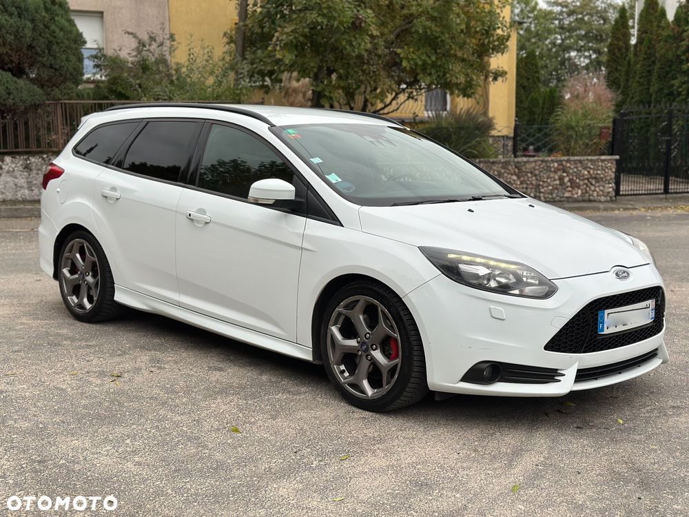 Ford Focus ST - 5