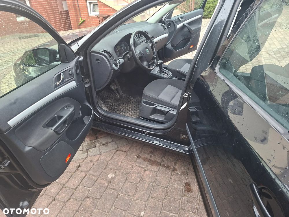 Skoda Octavia 1.9 TDI DPF DSG Elegance - 14