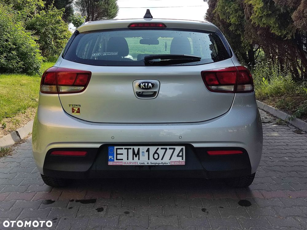 Kia Rio - 3