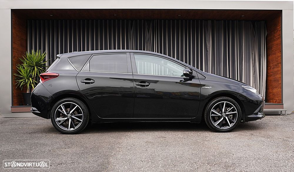 Toyota Auris 1.8 HSD Comfort +P.Techno+P.Sport - 10