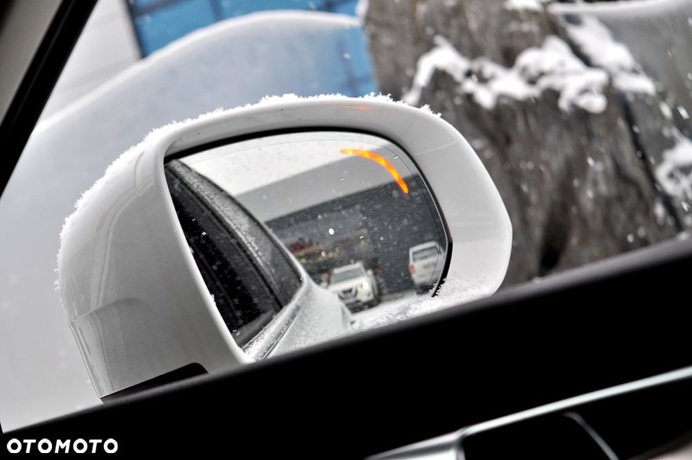 Volvo XC 60 T8 AWD Plug-In Hybrid Inscription - 17