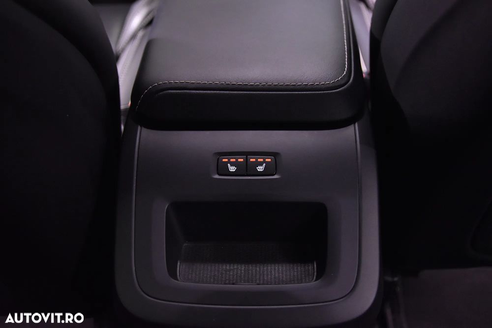 Volvo XC 60 ver-b4-mhev-at8-fwd-momentum - 23