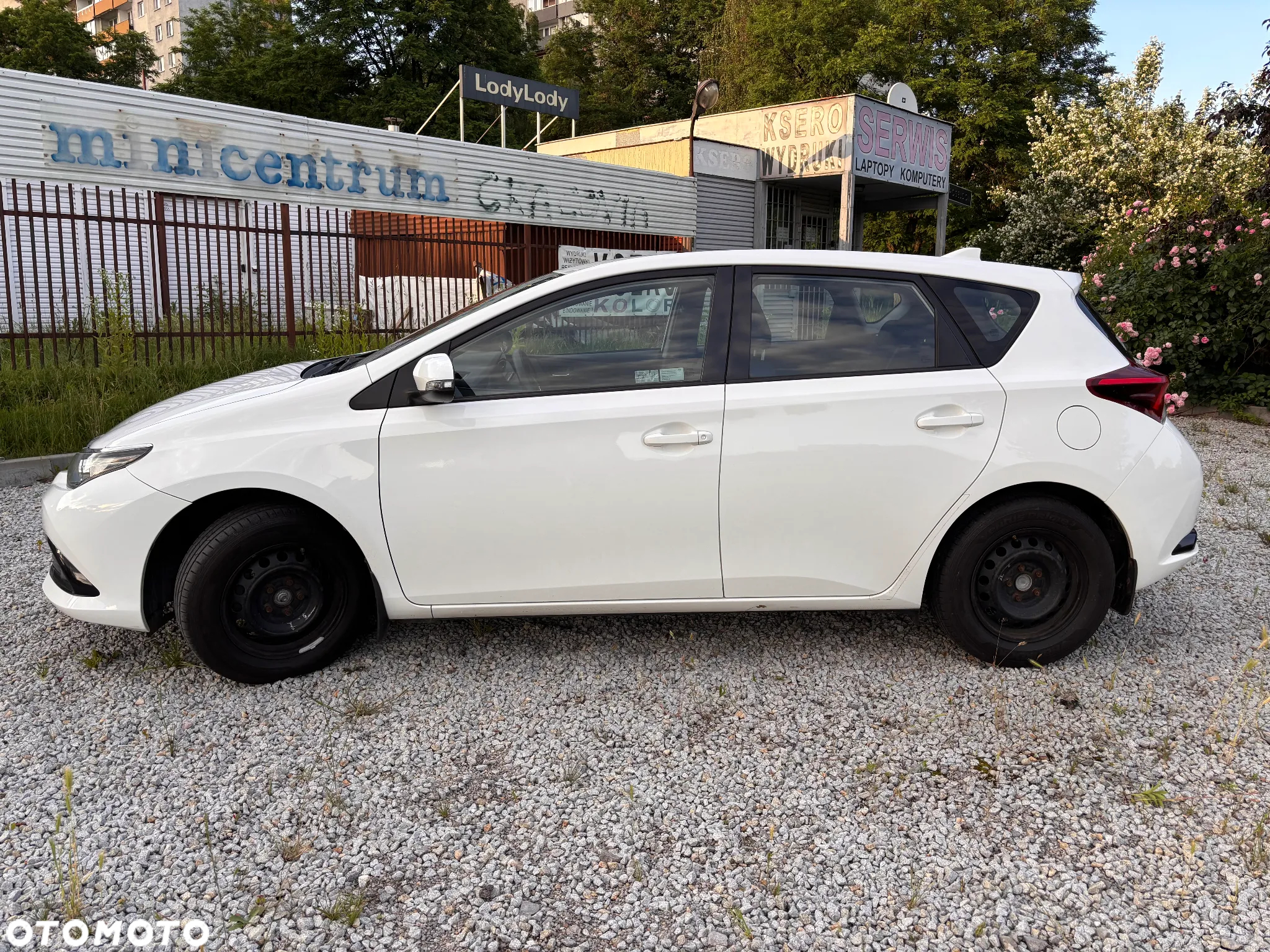 Toyota Auris 1.6 Active - 9