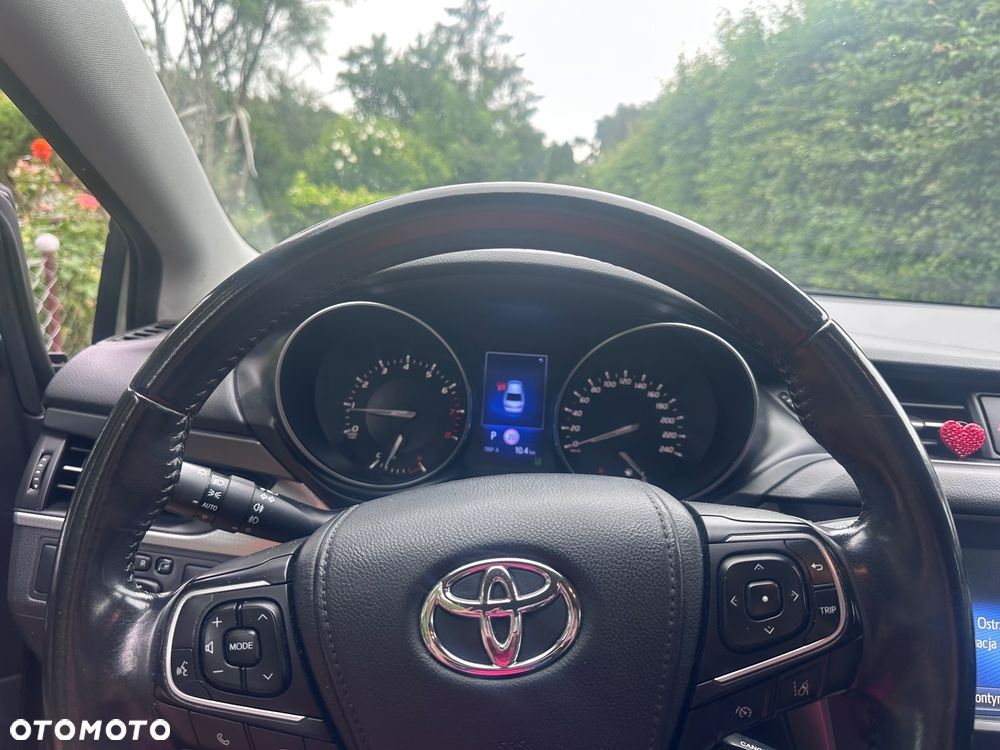 Toyota Avensis 1.8 Prestige MS - 12