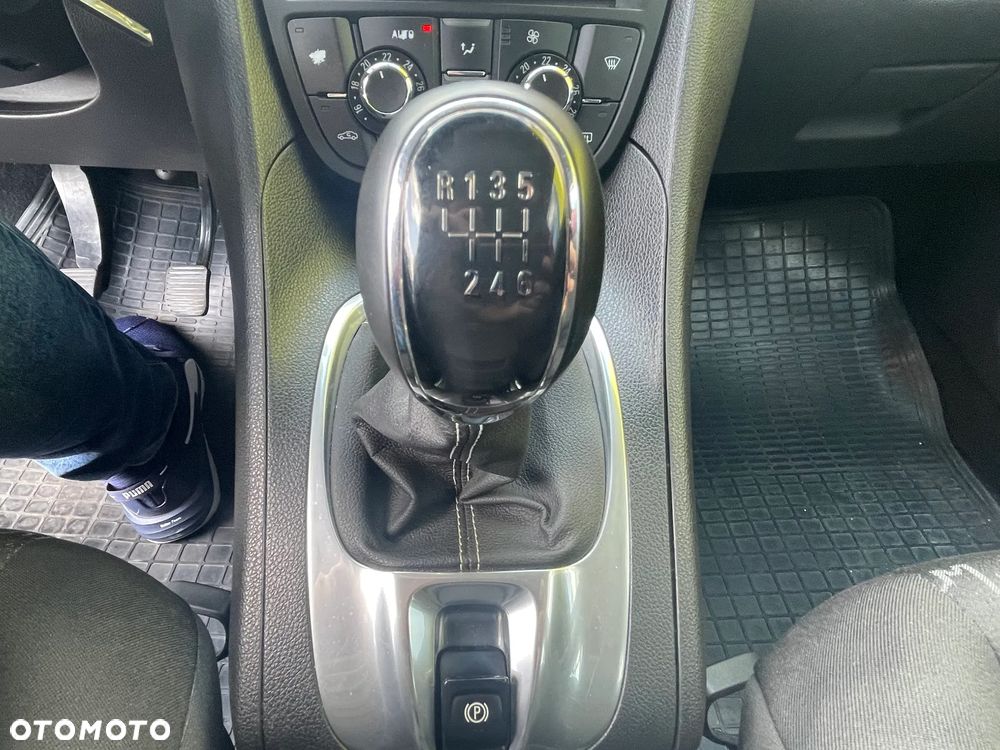 Opel Meriva - 13
