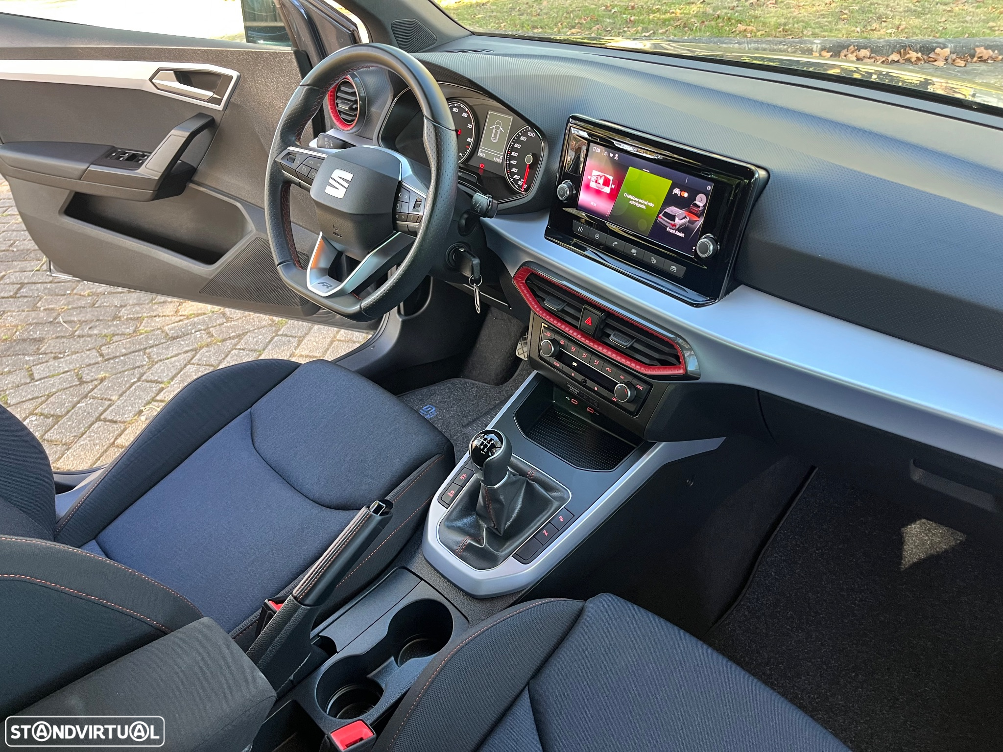 SEAT Arona 1.0 TSI FR - 18