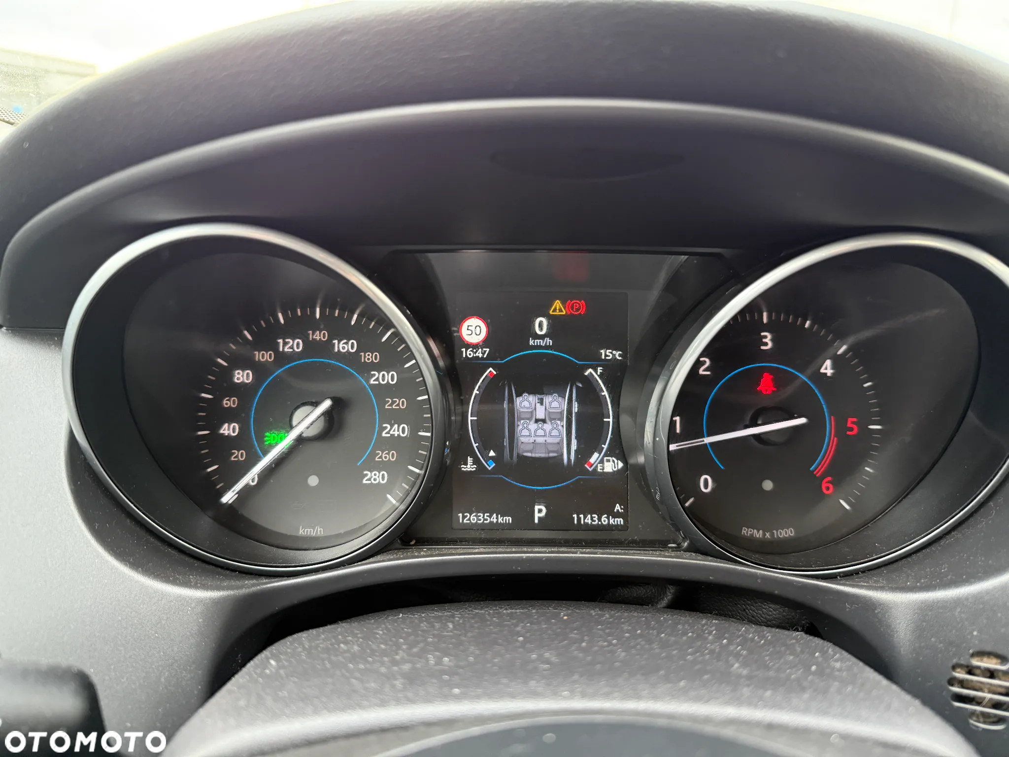 Jaguar XE - 20