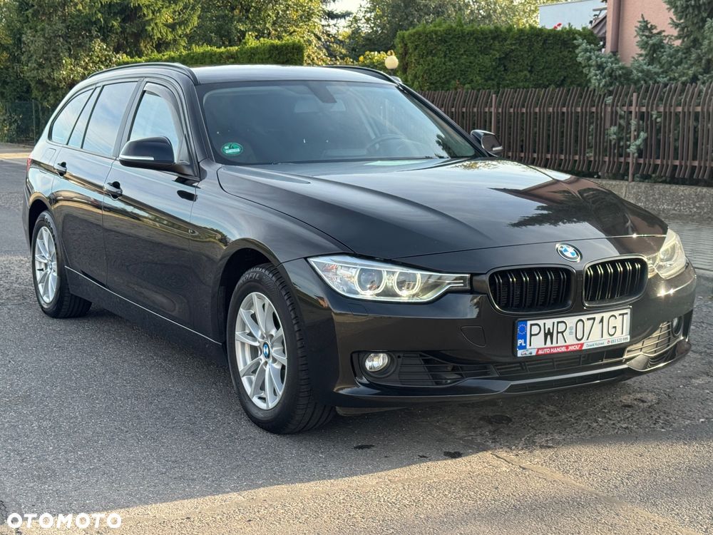 BMW Seria 3 318d xDrive - 2