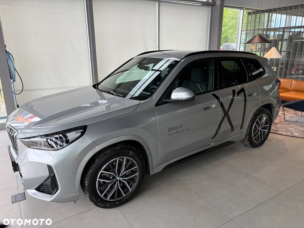 BMW X1 sDrive20i mHEV - 3