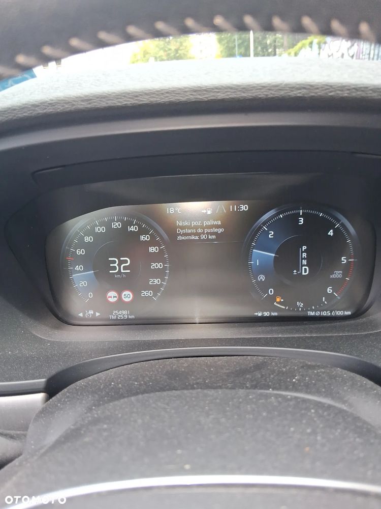 Volvo V90 D3 Geartronic Momentum Pro - 19