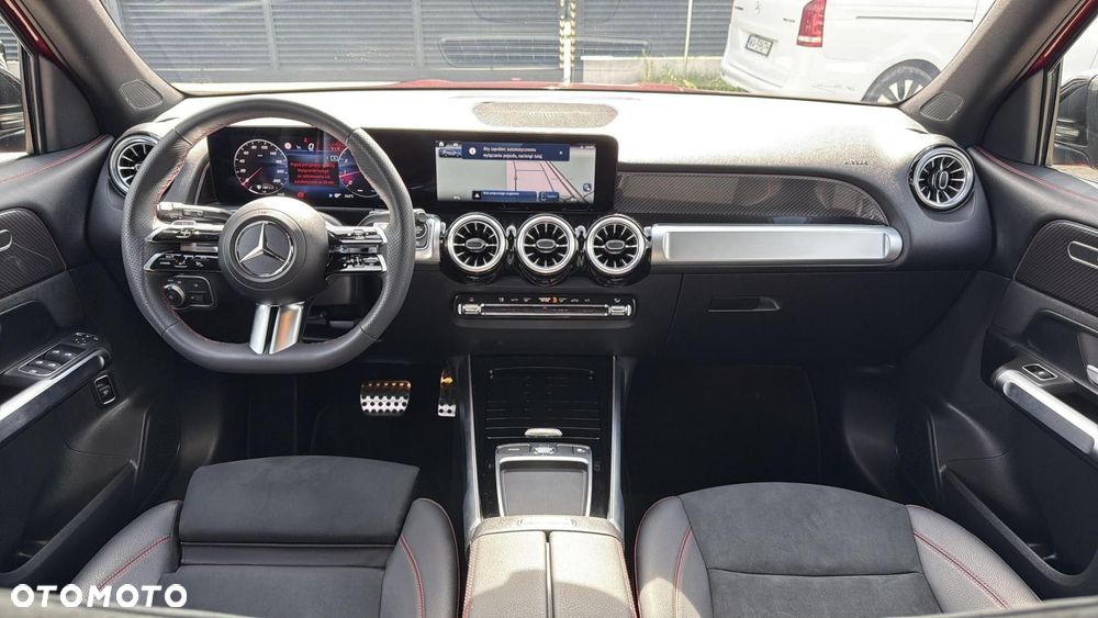 Mercedes-Benz GLB - 15