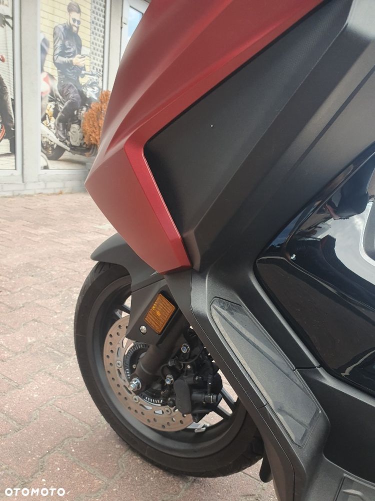 Honda NSS - 37