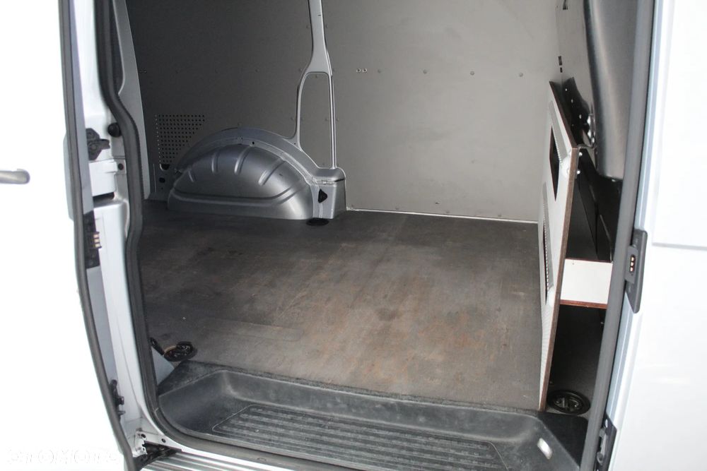 Volkswagen Transporter T6 - 16